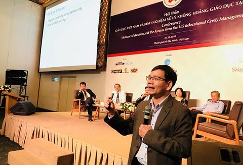 Bàn về kinh nghiệm xử lý khủng hoảng giáo dục