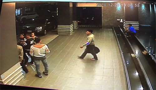 Công ty tour bác tin 152 khách Việt chỉ mua vé máy bay một chiều