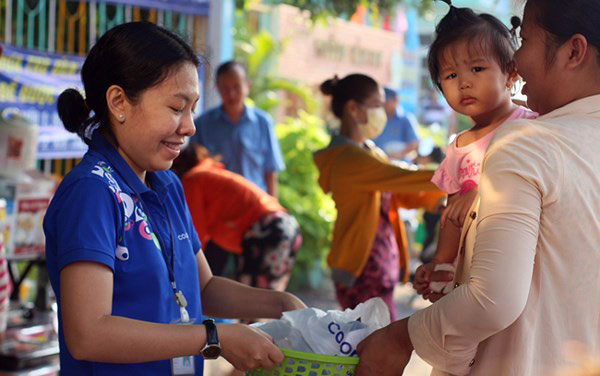 Đón siêu thị thứ 100, Saigon Co.op giảm giá hàng chục ngàn sản phẩm