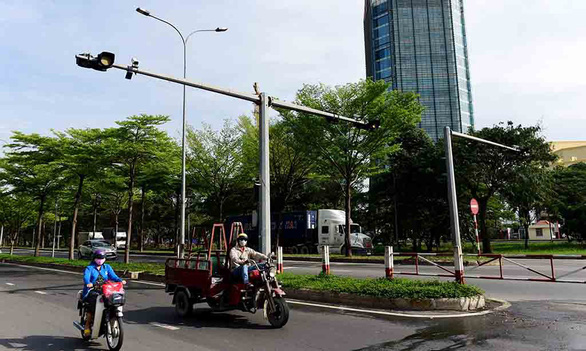 THỜI SỰ Xe tải tông 8 người chết ở Hải Dương Tai nạn đèo Hải Vân Xe container tông hàng loạt xe máy chờ đèn đỏ Thứ 6, ngày 25 tháng 1 năm 2019 Cổ phần