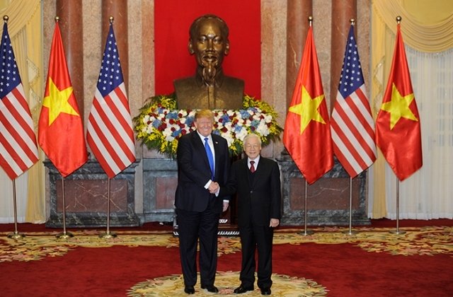 Tổng Bí thư, Chủ tịch nước Nguyễn Phú Trọng hội đàm, Thủ tướng Nguyễn Xuân Phúc hội kiến Tổng thống Hoa Kỳ Donald Trump