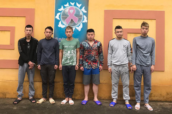 Quen qua Facebook, thiếu nữ 14 tuổi bị 6 thanh niên giao cấu tập thể