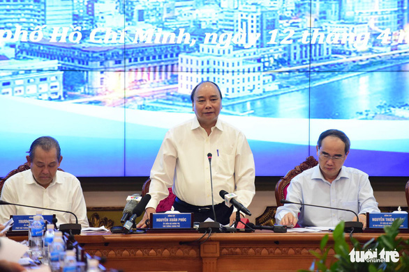 Thủ tướng Nguyễn Xuân Phúc: Metro ì ạch thì nước ngoài cười, dân mình cũng cười