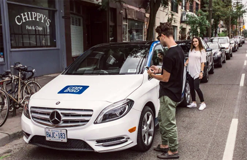 50 xe Mercedes cùng biến mất tại thành phố ở Mỹ