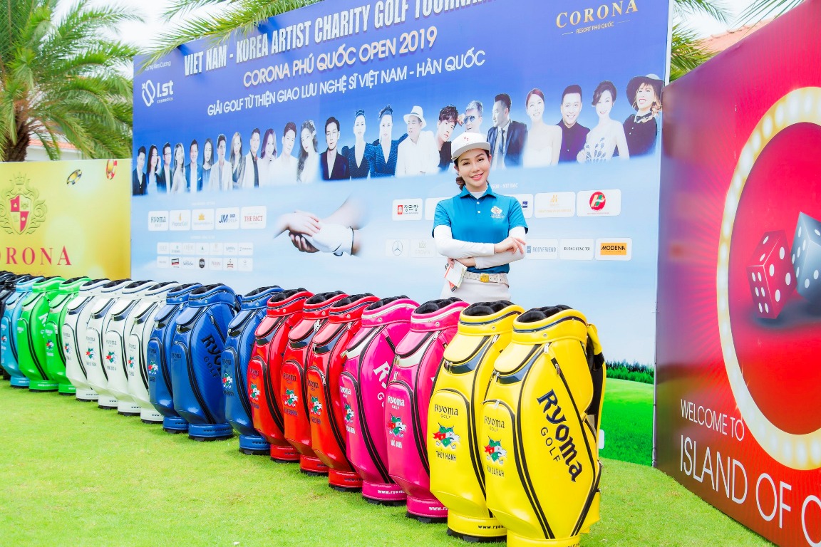 Á hoàng Golf Queen Hải Anh sánh bước Công Vinh đọ nhan sắc cùng Thúy Hạnh