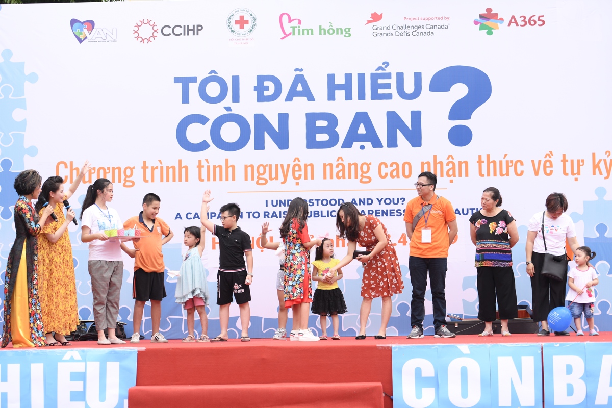 Thái Thùy Linh, Xuân Bắc lan tỏa thông điệp nâng cao nhận thức về trẻ tự kỷ