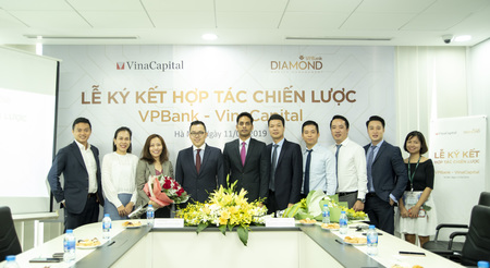 VINACAPITAL KÝ KẾT HỢP TÁC CHIẾN LƯỢC VỚI VPBANK