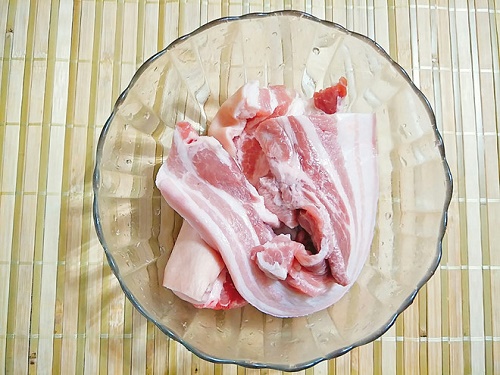 Thịt hấp khoai môn bùi thơm cho bữa tối ngon cơm