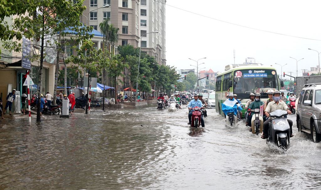 Mở hai gói thầu lớn tại TP.HCM: Báo chí không được dự