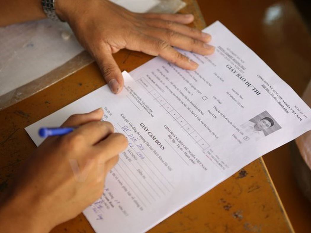 Chiều nay, hơn 887.000 thí sinh cả nước làm thủ tục dự thi