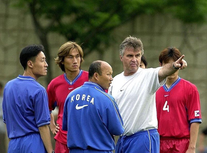 HLV Park Hang-seo “đối đầu” Trung Quốc của HLV Guus Hiddink vào tháng 9