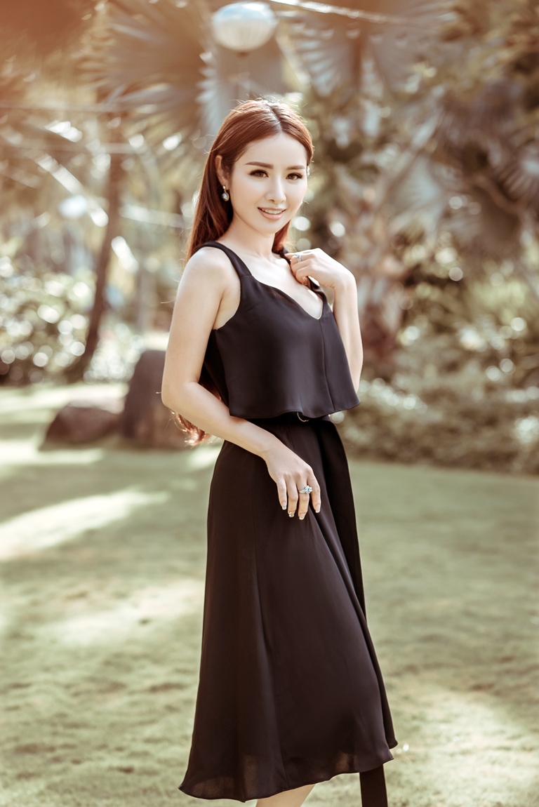 Nàng thơ tháng 7 Elise: Hoa hậu Ngọc Anh Anh
