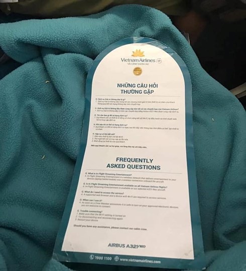 Vietnam Airlines thông tin chính thức vụ hành khách phản ánh chăn trên máy bay có giòi