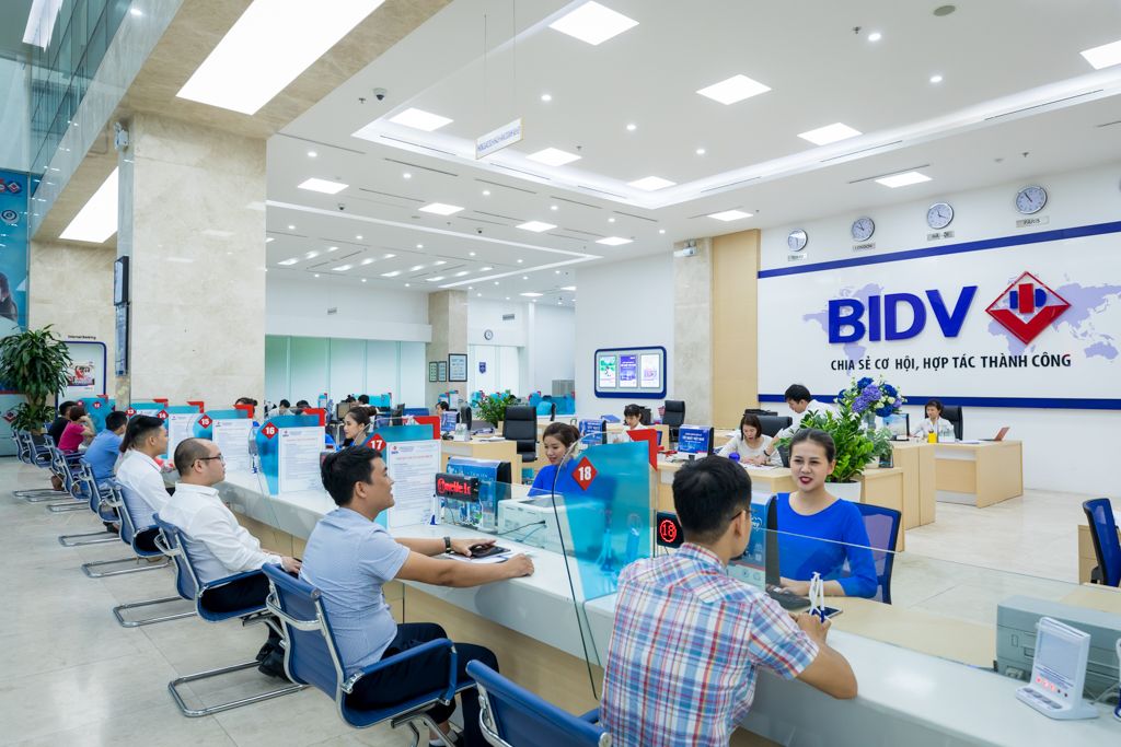Đường công danh của người kế nhiệm ông Trần Bắc Hà ở BIDV vừa qua đời