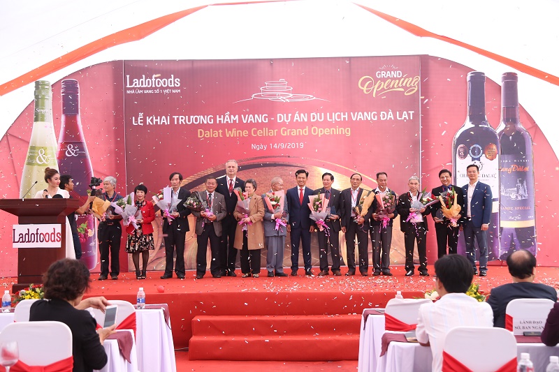 Khai trương Hầm Vang Đà Lạt, hầm vang chuẩn Châu Âu đầu tiên tại Việt Nam - Dấu mốc mới khẳng định vị thế nhà làm vang số 1 Việt Nam của Ladofoods
