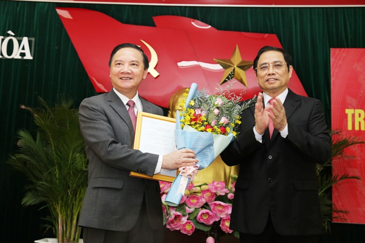 Chủ nhiệm Ủy ban Pháp luật nhận Quyết định làm Bí thư Khánh Hòa