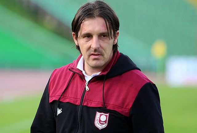 HLV U19 Sarajevo: “Bóng đá Việt Nam có thể dự World Cup”