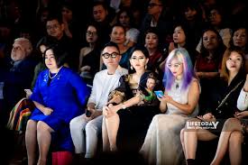 Doanh nhân Thuỷ Tiên nhân giải Best Dressed BAZAAR