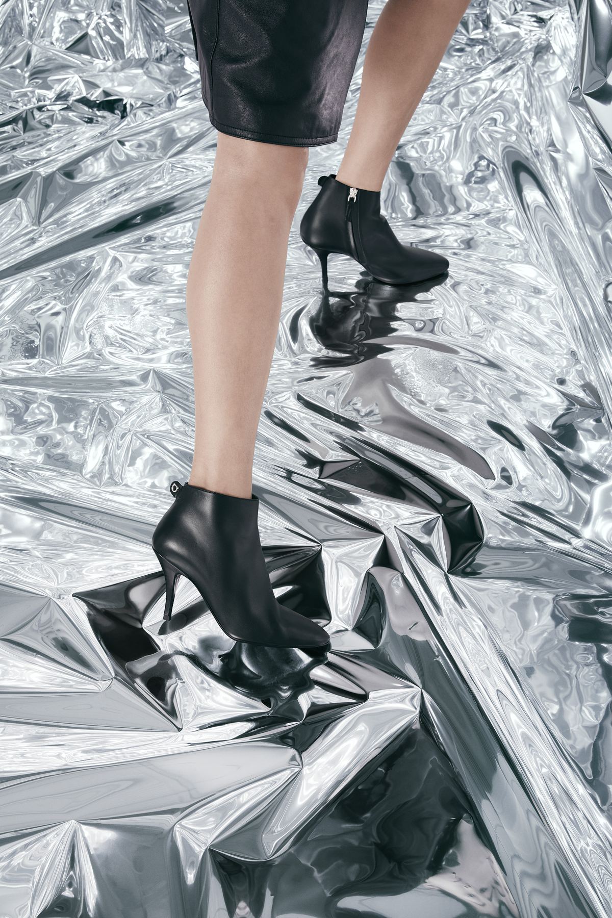 Không khí lễ hội tưng bừng trong BST Cruise 2020 của Ferragamo