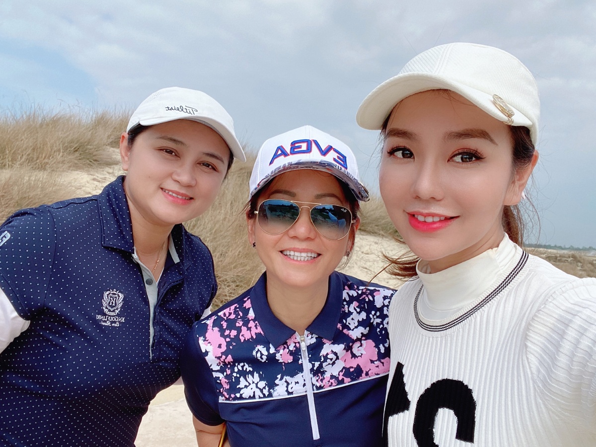 Cùng Á hoàng Golf Queen Hải Anh khai gậy năm Canh Tý tại Huế
