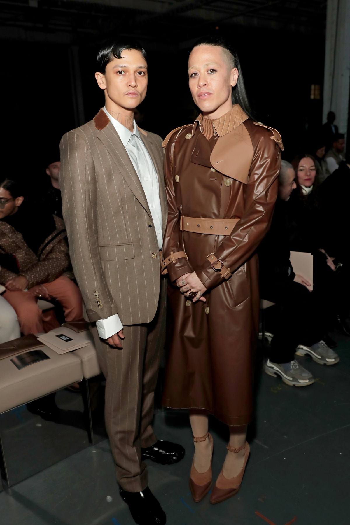 Burberry thể hiện đẳng cấp “Biểu tượng không thể thay thế của nước Anh” với show diễn Thu Đông 2020 lộng lẫy