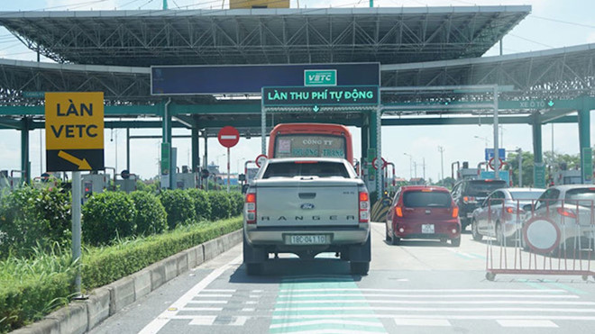 Bộ trưởng Bộ GTVT tự ‘nghiêm khắc phê bình' vì chậm thu phí không dừng
