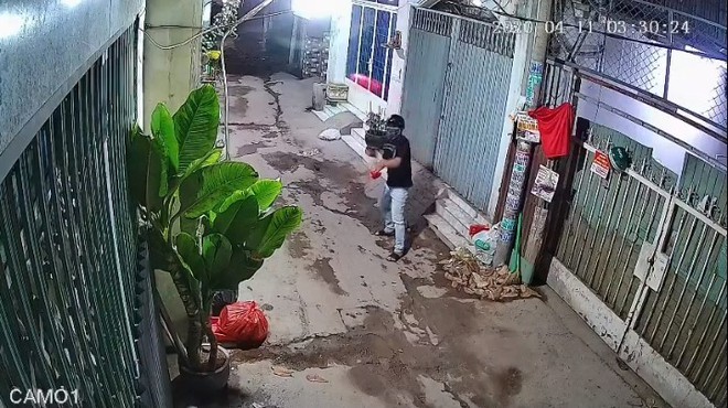 Ông họa sĩ già bị giang hồ 'khủng bố'