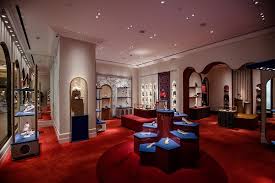 Sự kiện ảo có một không hai của Christian Louboutin