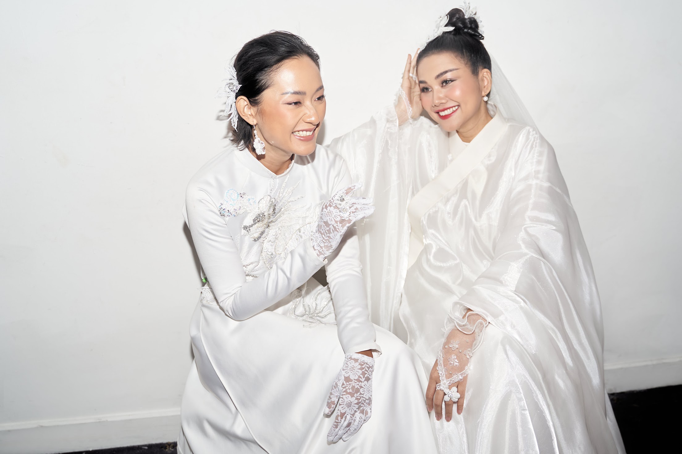 Gà cưng Thu Anh Hồ xuất hiện chung sàn catwalk với mentor Thanh Hằng