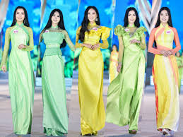 Ngắm Top 35 thí sinh Hoa hậu Việt Nam trong BST của NTK Ngô Nhật Huy