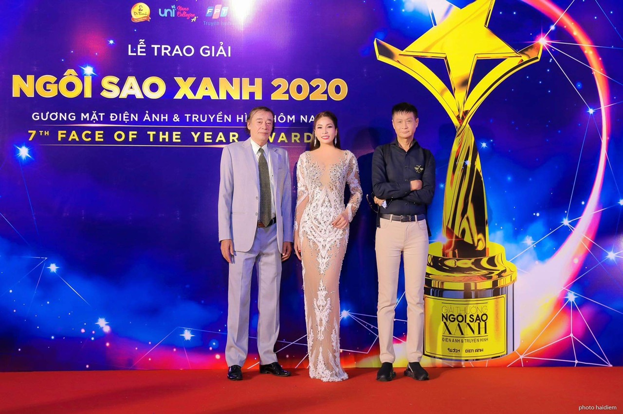 Lý Hương tựa nữ thần trên thảm đỏ nhờ đầm Hoàng Hải