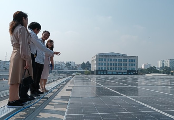 Khánh thành công trình điện mặt trời áp mái lớn nhất nội đô TP.HCM