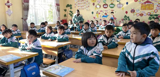 Hai bộ sách giáo khoa của NXB Giáo dục 'biến mất' ở lớp 2