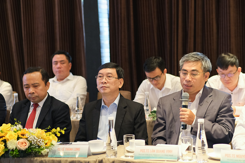 TẬP ĐOÀN HƯNG THỊNH VÀ ĐẠI HỌC QUỐC GIA TP.HCM KÝ KẾT HỢP TÁC CHIẾN LƯỢC