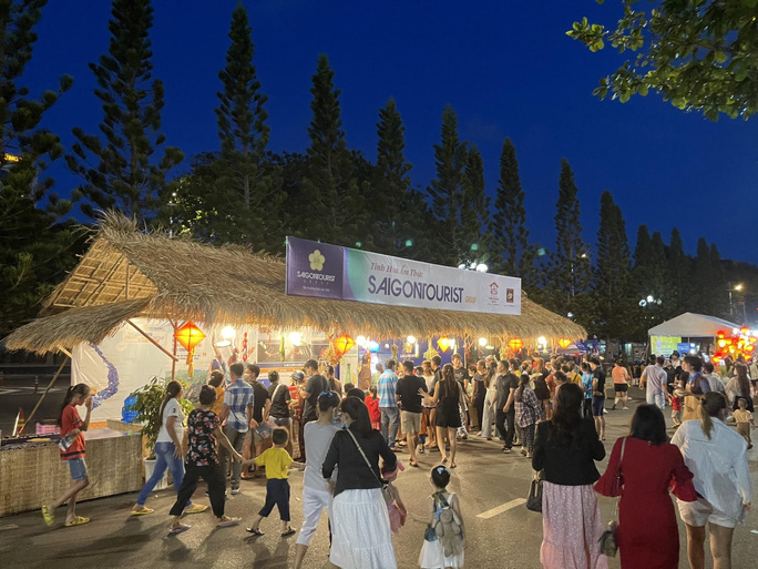 Saigontourist Group giới thiệu