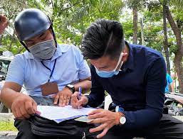 Phạt 6 người không đeo khẩu trang trong công viên ở trung tâm TP.HCM