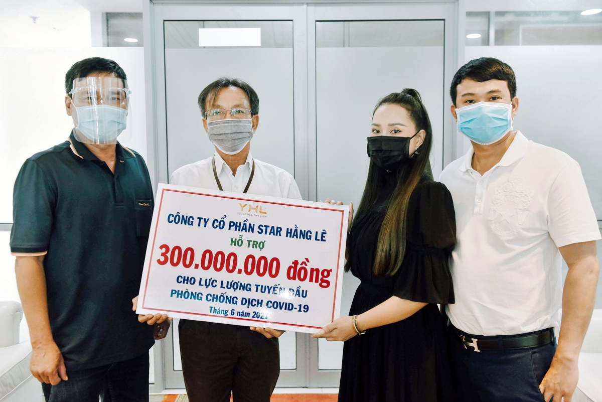 Hằng Lê- Nhà sáng lập YHL ủng hộ tổng cộng 1 tỷ đồng chung tay chống dịch Covid-19