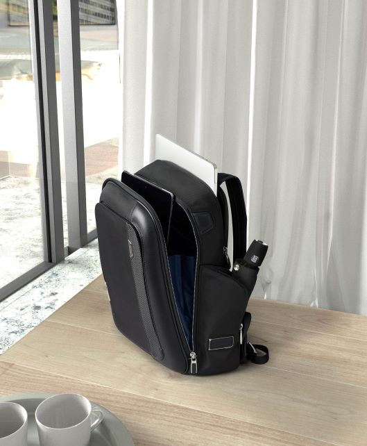 TUMI Mang Đến Những Món Quà Tuyệt Vời Trong Ngày Của Cha