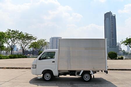 Suzuki Carry Pro, “người hùng phố thị” mùa giãn cách