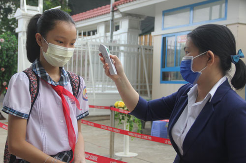 Học sinh được tiêm vắc-xin ngay trong tháng 10-2021