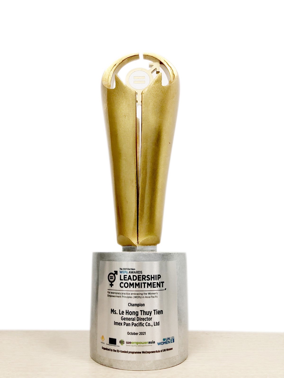 CEO IPPG  Lê Hồng Thủy Tiên đoạt giải thưởng thực hiện nguyên tắc trao quyền cho phụ nữ của Liên Hiệp Quốc (WEPs) 2021.