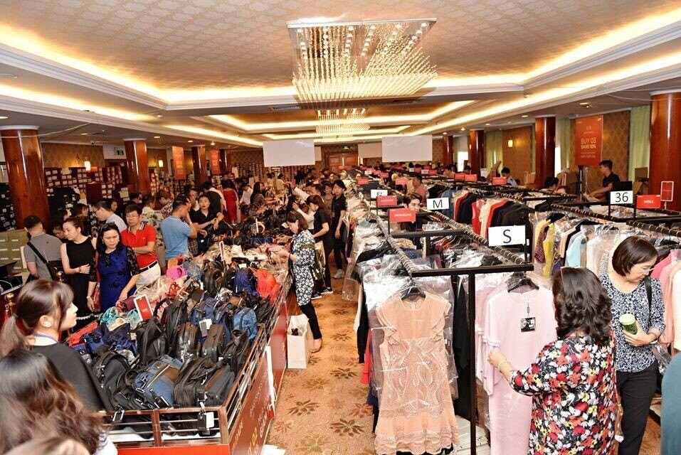 CEO Lê Hồng Thủy Tiên đề xuất mở trung tâm giảm giá hàng hiệu (Factory Outlet) tại TPHCM