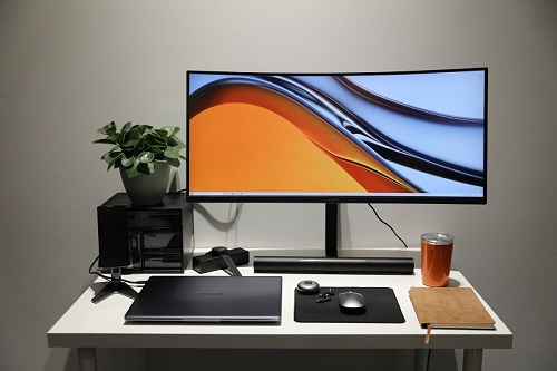 Tiếp nối thành công của Mateview, Huawei tiếp tục ra mắt màn hình MateView GT dành cho game thủ tại Việt Nam với giá 14tr900