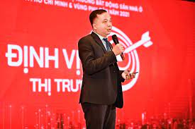 BÁO CÁO TOÀN CẢNH THỊ TRƯỜNG BẤT ĐỘNG SẢN NHÀ Ở TP.HCM VÀ VÙNG PHỤ CẬN NĂM 2021  CHỦ ĐỀ: ĐỊNH VỊ LẠI THỊ TRƯỜNG?