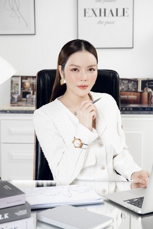 Lý Nhã Kỳ, Phan Thị Mơ ngồi 'ghế nóng' 'Hoa hậu du lịch biển Việt Nam'