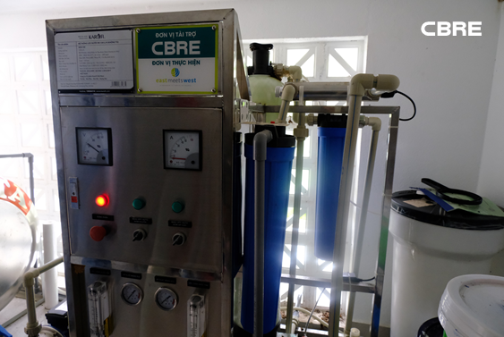 LỄ TỔNG KẾT “DỰ ÁN XÂY DỰNG TRƯỜNG HỌC LÀNH MẠNH” TẠI ĐÀ NẴNG TÀI TRỢ BỞI CÔNG TY CBRE VIỆT NAM (CBRE) VÀ THỰC HIỆN BỞI EAST MEETS WEST FOUNDATION (EM