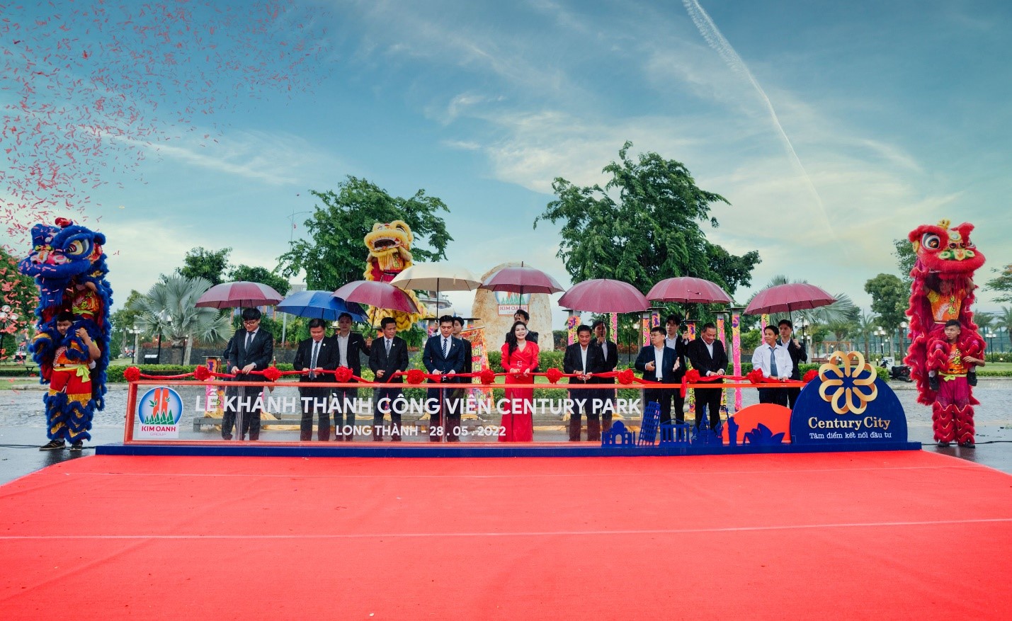 Ấn tượng với giải thưởng khủng cùng dàn sao hàng đầu trong chương trình tri ân khách hàng Century City