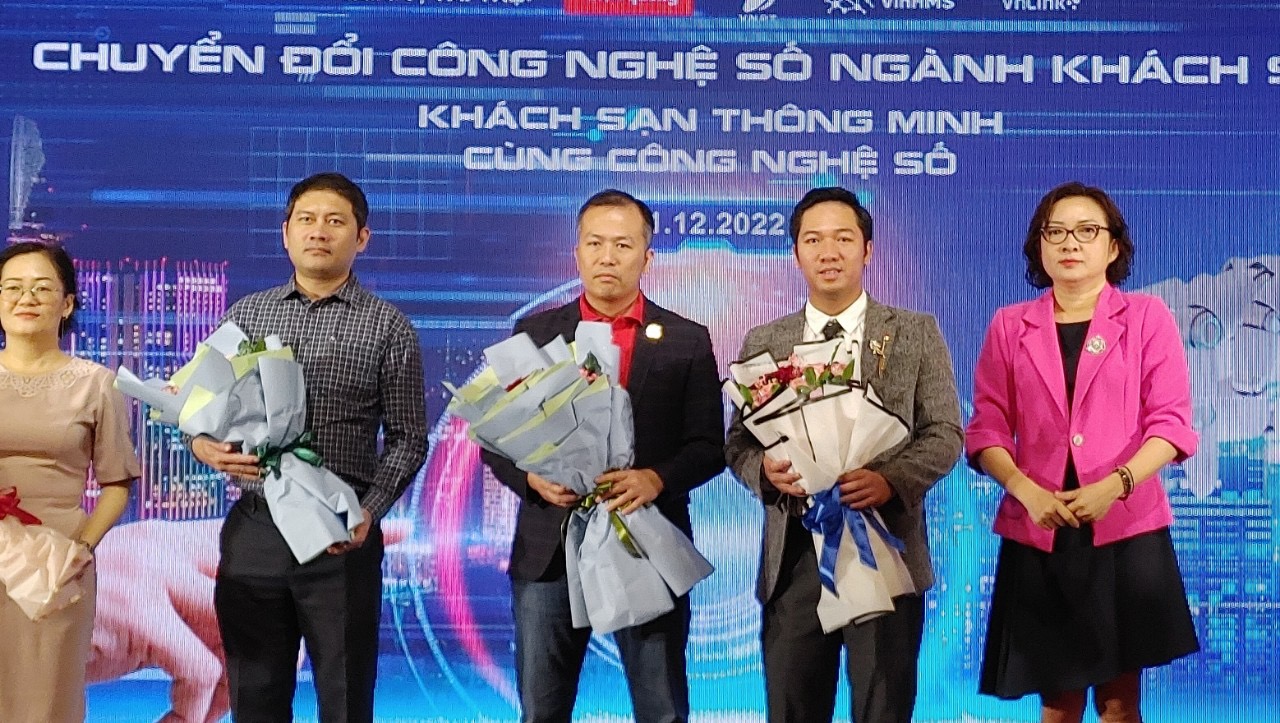 HỘI NGHỊ CHUYỂN ĐỔI SỐ TẠI CÁC KHÁCH SẠN