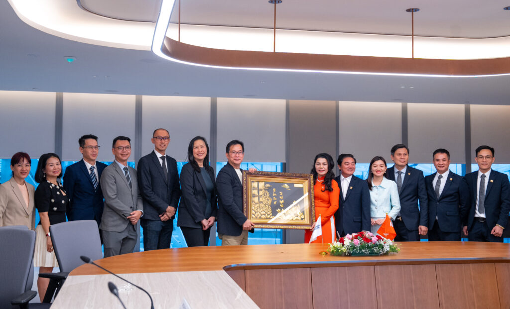 Kim Oanh Group hợp tác chiến lược với Surbana Jurong