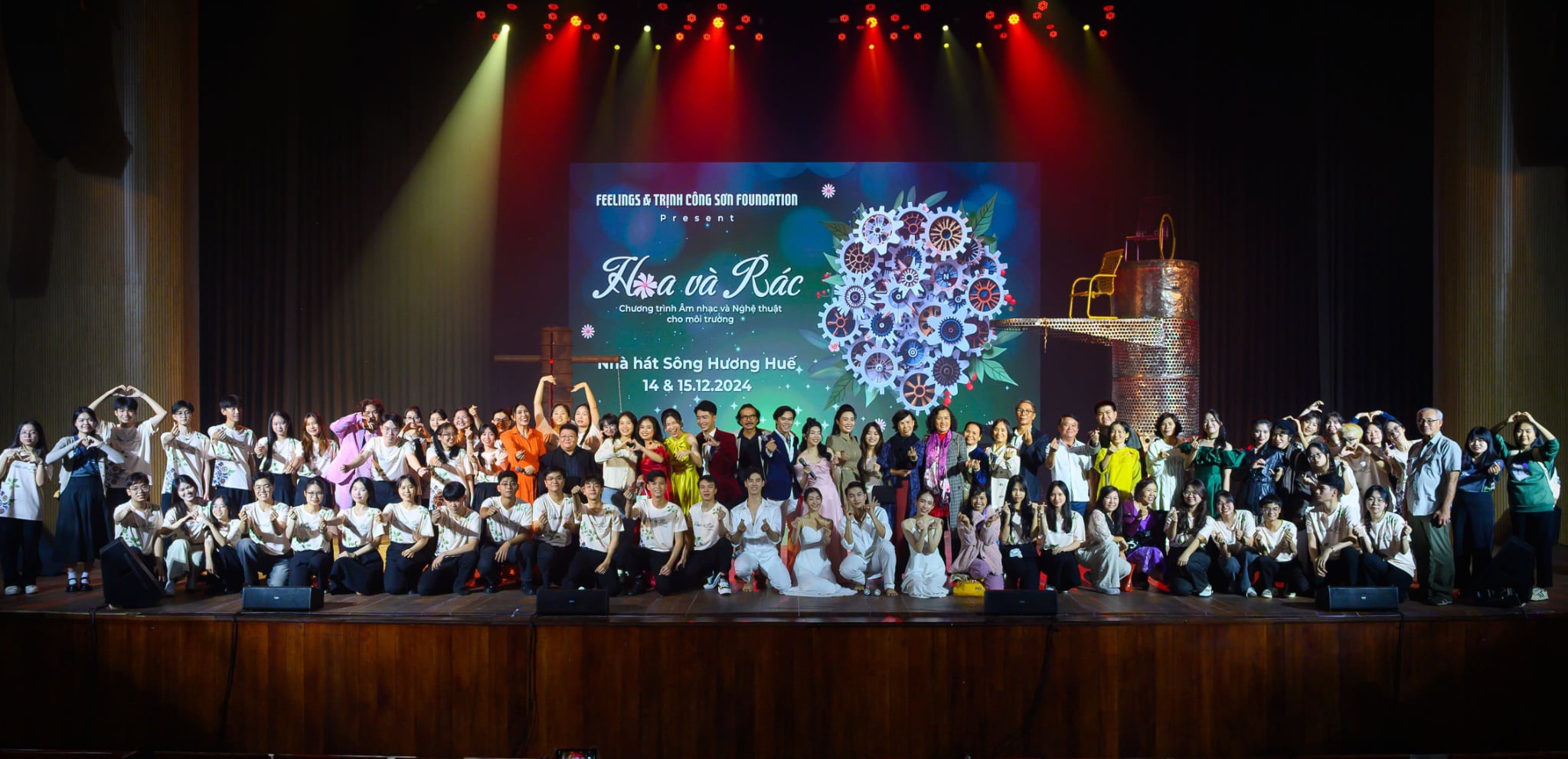 Chương trình nghệ thuật âm nhạc Hoa và Rác của feelings Art House